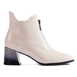 Botines color crema de charol con cremallera Vinceza beige