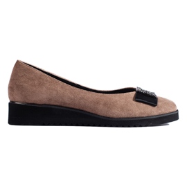 Zapatos de tacón de ante beige oscuro con cuña baja de Shelovet