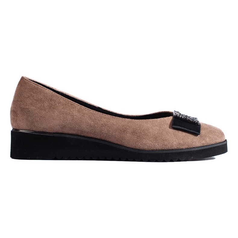 Zapatos de tacón de ante beige oscuro con cuña baja de Shelovet