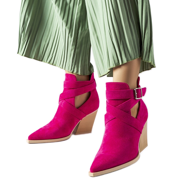 Botas camperas rosas decoradas con recortes Duclos rosado