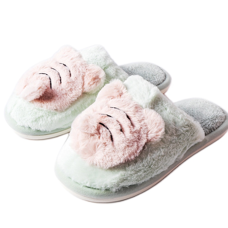 Pantuflas suaves verdes y rosas