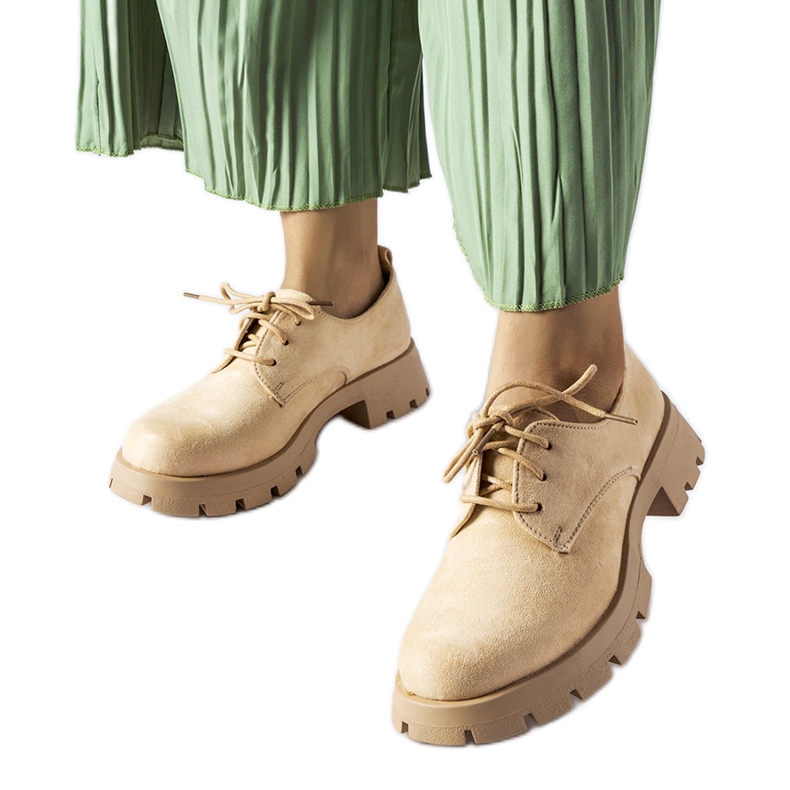 Zapatos beige con suela maciza de Coleman.