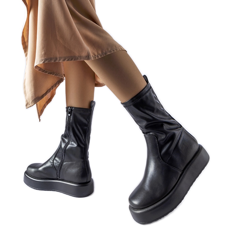 Botines plataforma Shadid negros