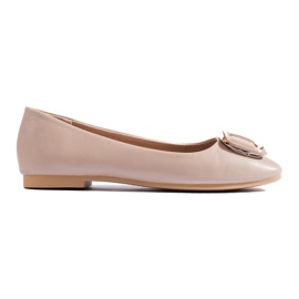 Elegantes bailarinas beige con puntera cuadrada de Shelovet