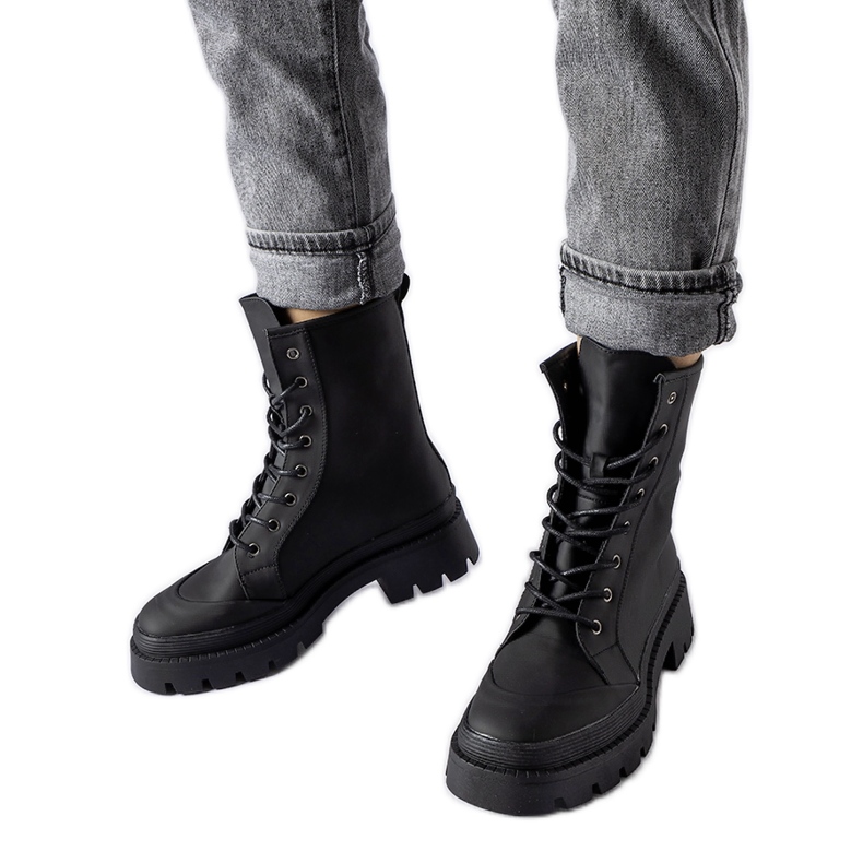 Inna Zapatillas negras con acabado mate Thiery negro