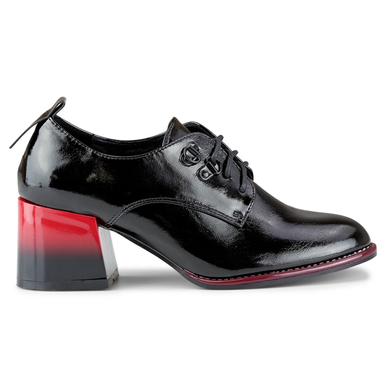 Zapatos de mujer elegantes con cordones y tacón rojo. negro Zapatos de mujer elegantes con cordones y tacón rojo. negro