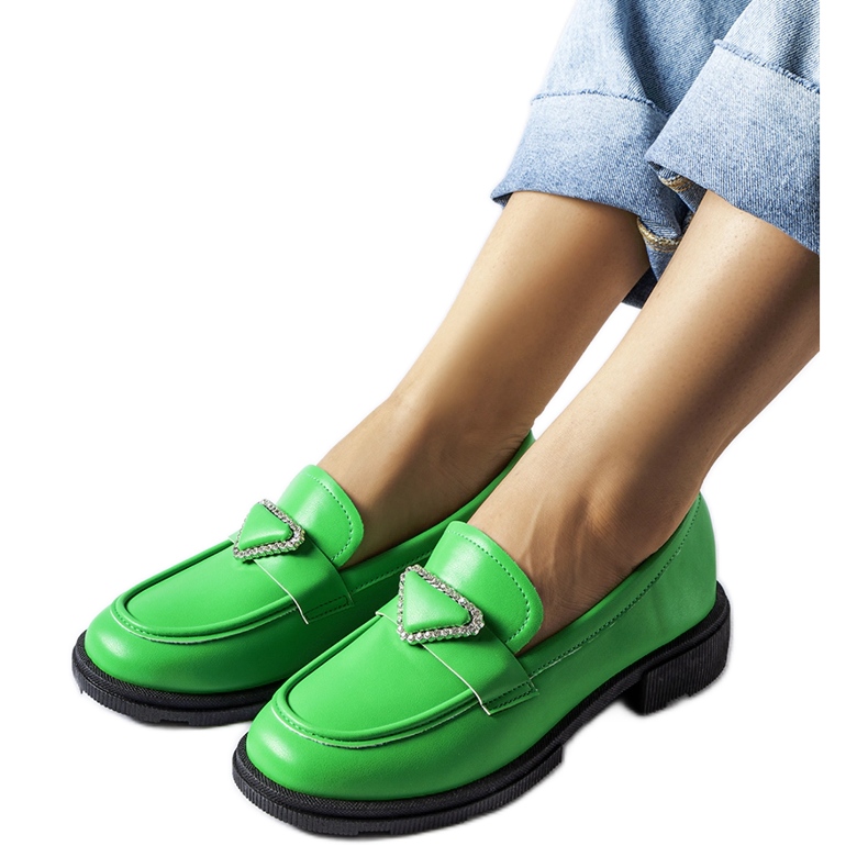 Mocasines verdes decorados con circonitas Marsilius