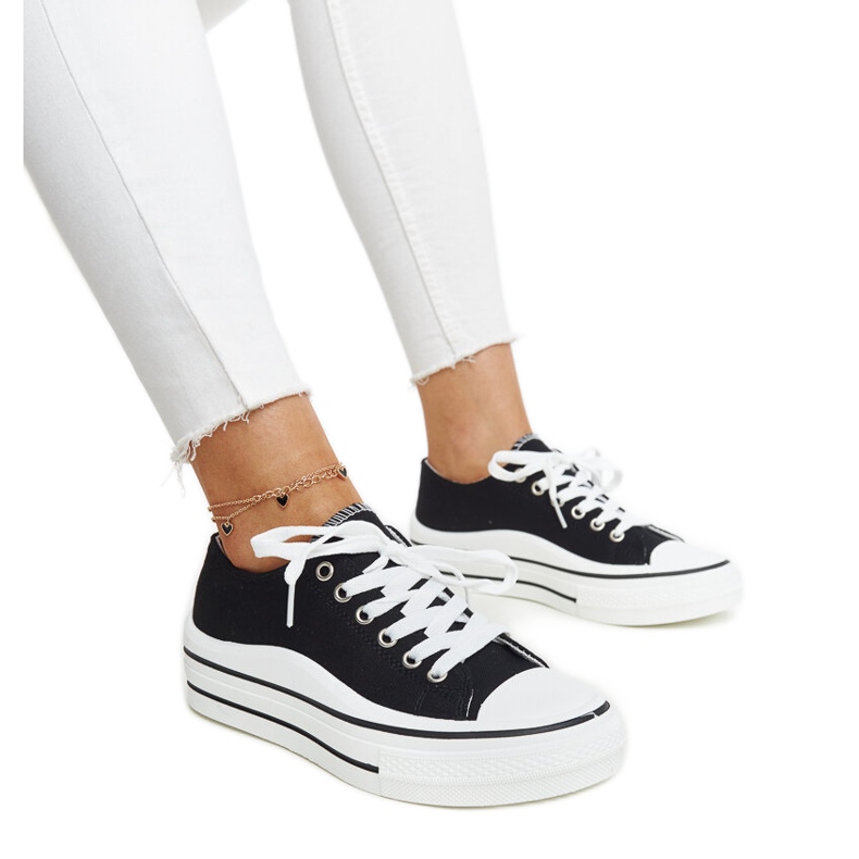 Zapatillas Dima negras con suela gruesa. negro Zapatillas Dima negras con suela gruesa. negro