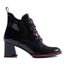 Botines shelovet charol negro
