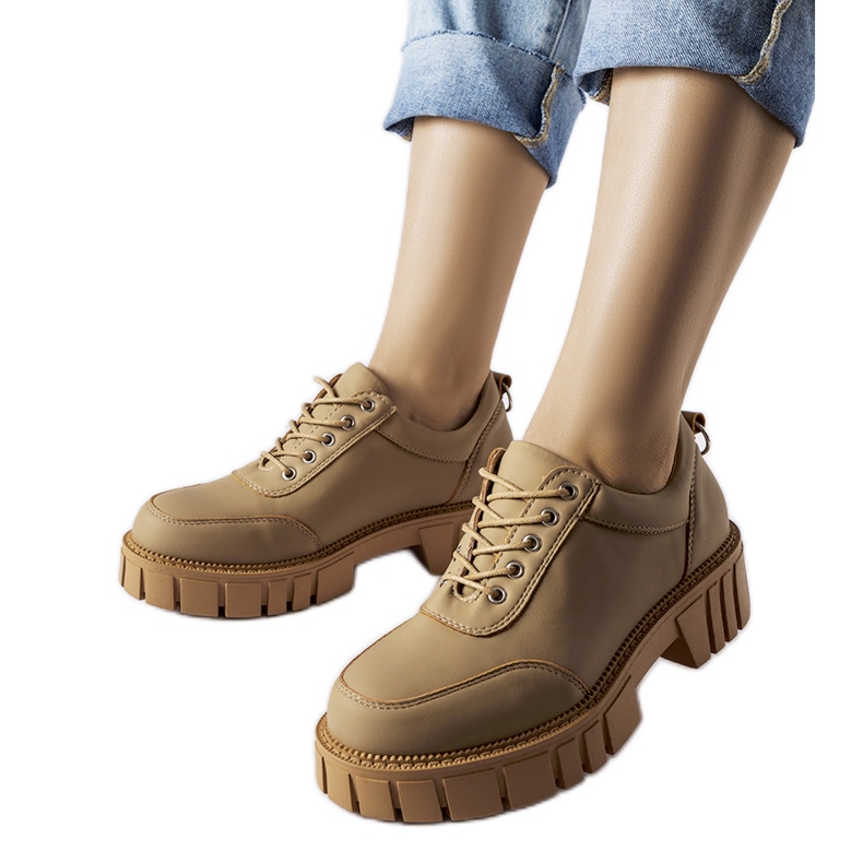 Zapatos marrones con acabado mate de Severino beige