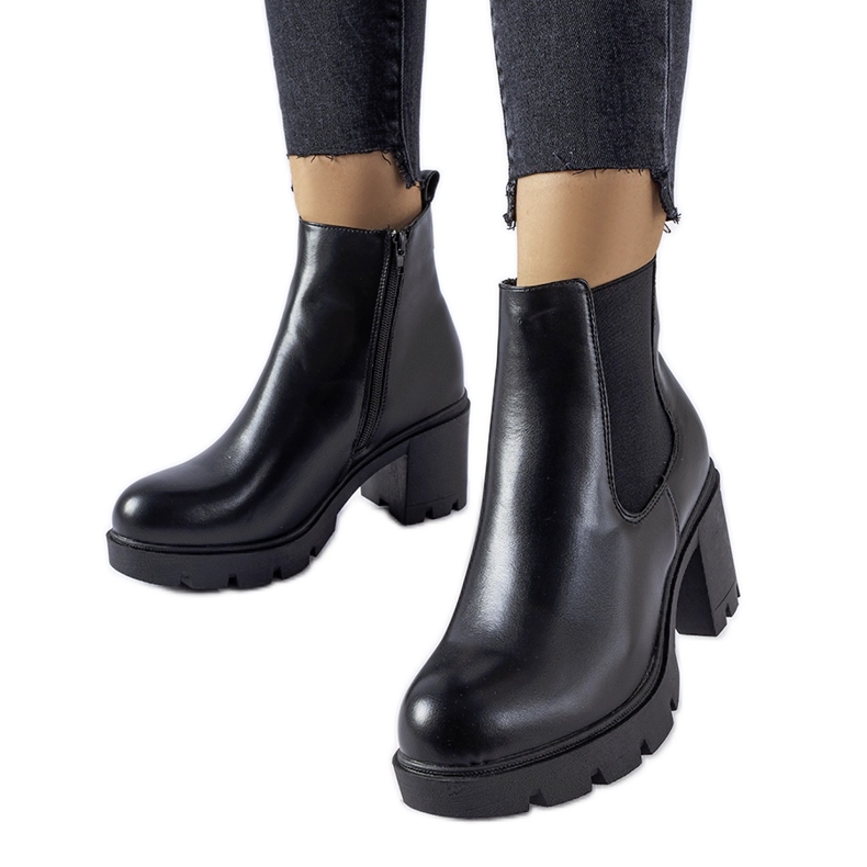 Botines negros con tacón grueso de Tobiassen