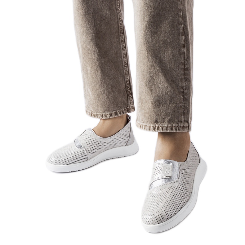 Zapatillas Ethels de piel perforada plateada plata