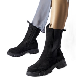 Botines altos macizos negros de Morbello
