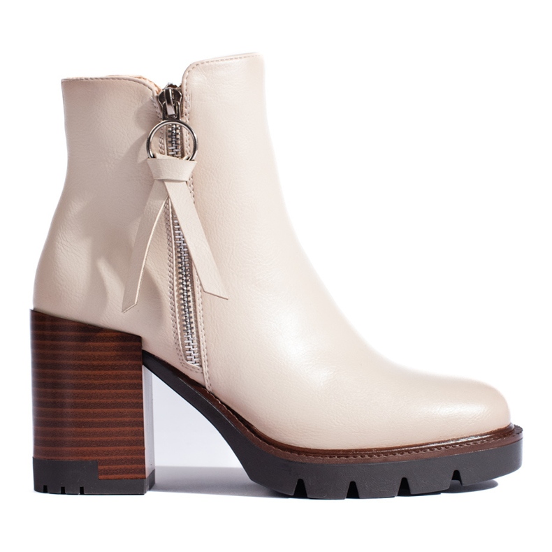 Botines clásicos beige claro de Vinceza