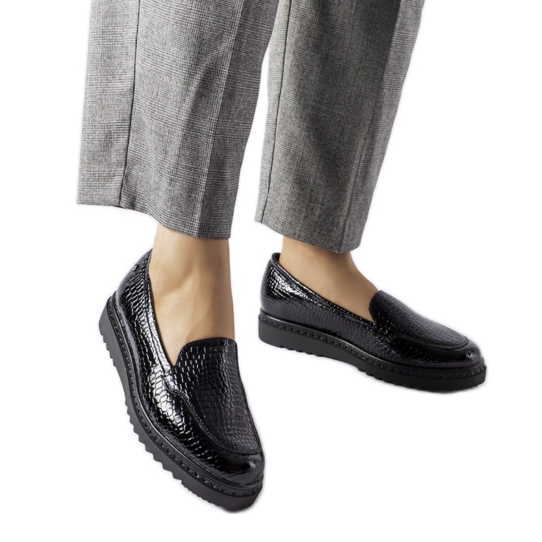 Mocasines Vinceza charol negro