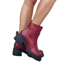 Botines rojos y negros de Fajardo