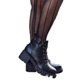 Botas negras asimétricas con bloque Agnus negro
