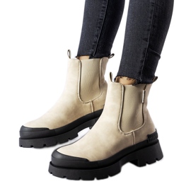 Botas ecogamuza beige y negra Big Star MM274322