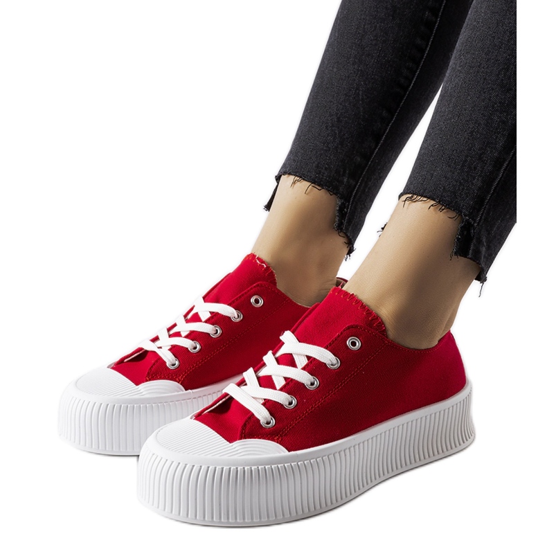 Zapatillas rojas con suela gruesa Fortunata. rojo