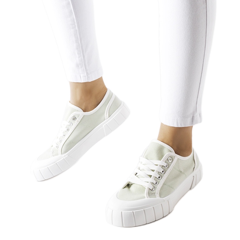 Zapatillas verdes sobre plataforma gruesa Egidio.