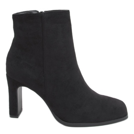 Tacones altos Madison Black Suede negro