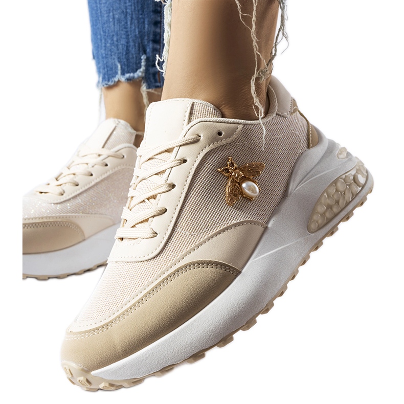 Zapatillas beige y blancas con hilo decorativo Acciano