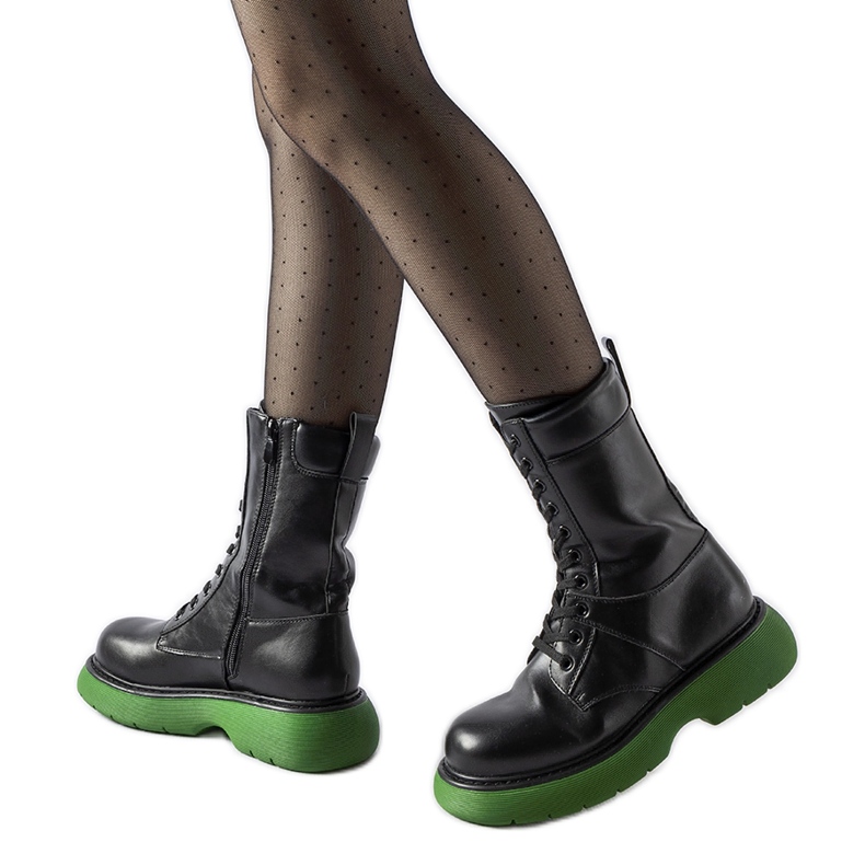 Botas aislantes negras con suela Beata verde negro