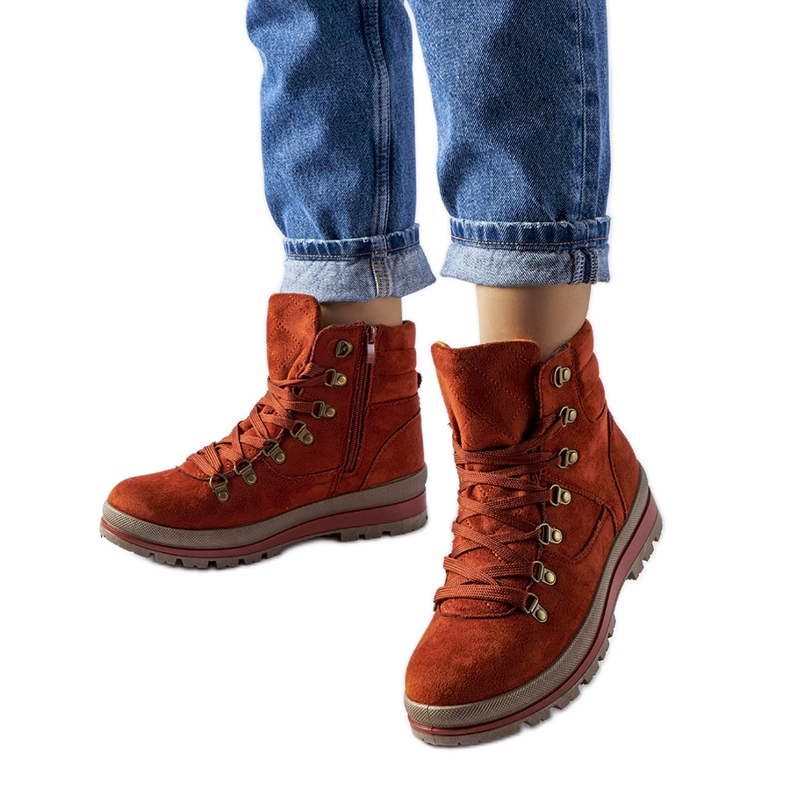 Zapatos de trekking Mazara con aislamiento rojo marrón