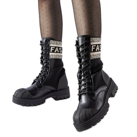 Zapatos calcetín negros con inscripción Daria blanca