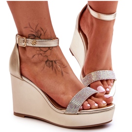 Diamantique Sandalias de cuña de cuero de moda Golden Arwen dorado