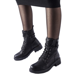 Botines negros con cremallera decorativa Emarese