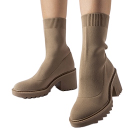 Botines beige oscuro con pala flexible Cadiz