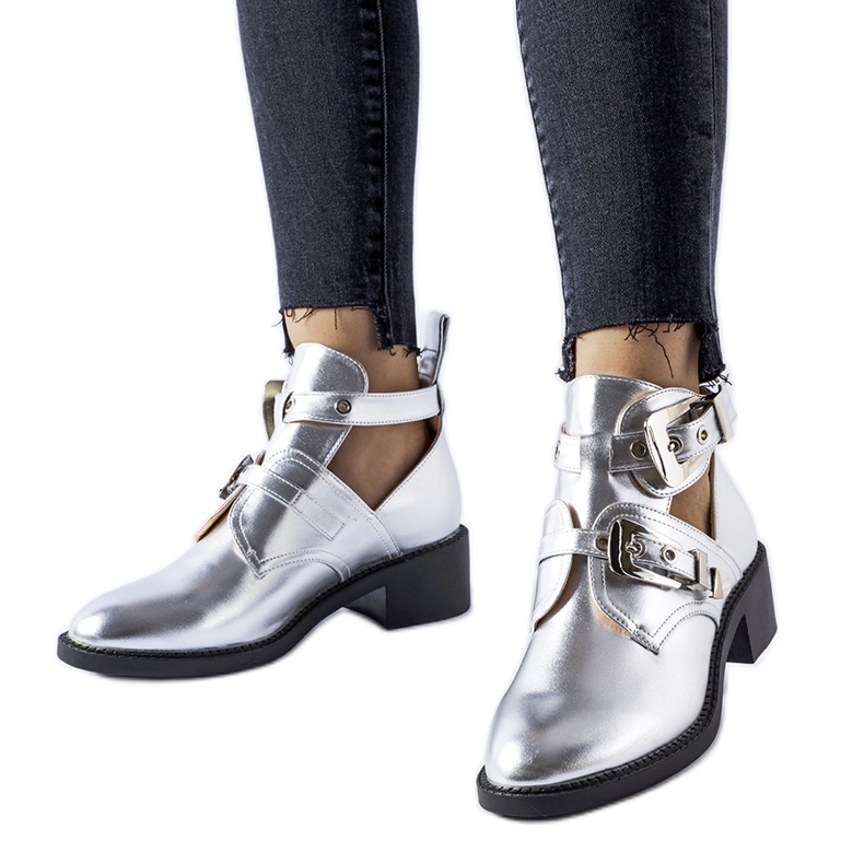 Botines Ritaldi de corte alto metalizados brillantes plata