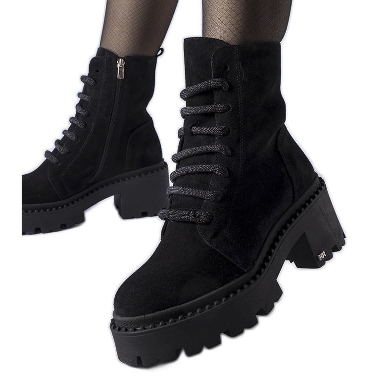 Botas aislantes negras con poste Karino negro