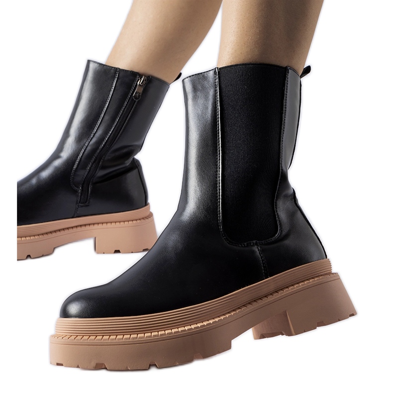 Botines negros con suela Garden rosa claro