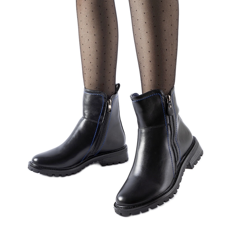 Botines negros con hilo decorativo Nereo azul