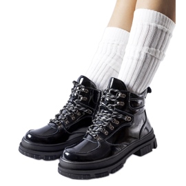 Botines de charol negros de Richards
