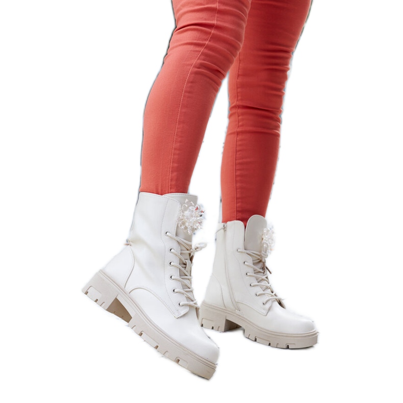 Botines beige con abalorios decorativos Accadia