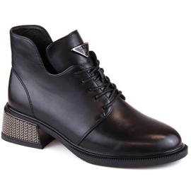 Botines de mujer con aislamiento y tacón decorativo Filippo DBT4881 negros