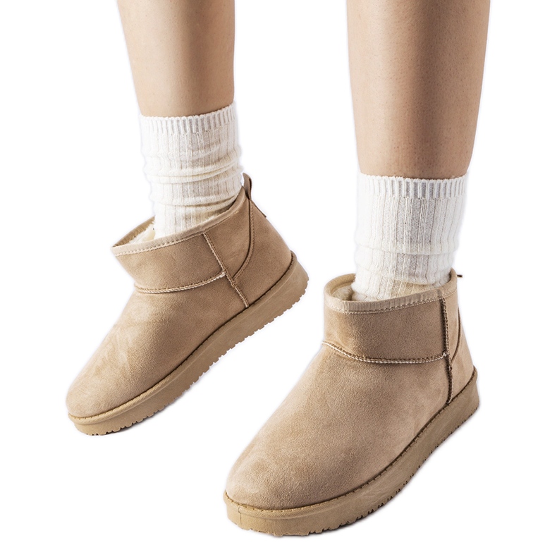 Botas de nieve cortas con aislamiento beige de Guglielma Botas de nieve cortas con aislamiento beige de Guglielma