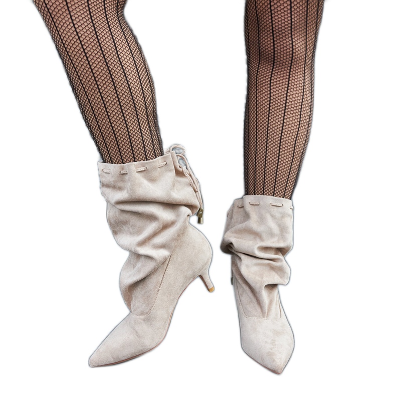 Botas bajas sin cordones de ante ecológico beige Botas bajas sin cordones de ante ecológico beige