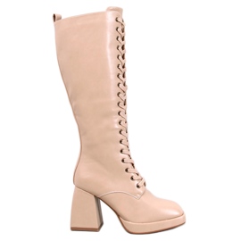 Wednesday Botas beige con cordones y tacón ancho