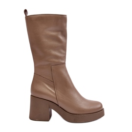 Botas de cuero Lemar Odennia de color beige oscuro para mujer con tacón grueso