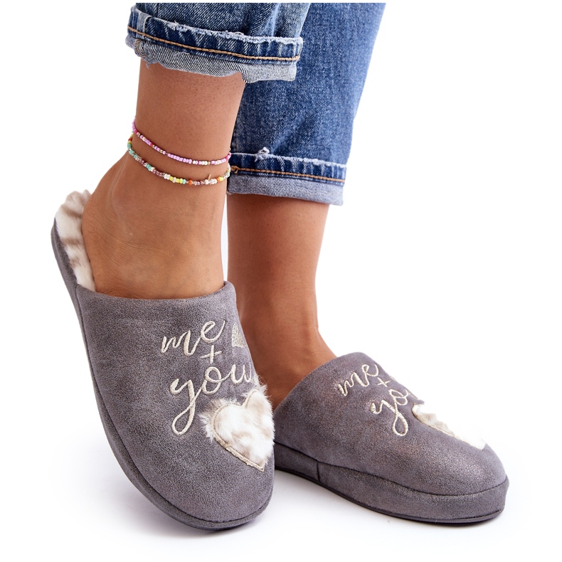 Pantuflas de mujer grises brillantes de Geraja