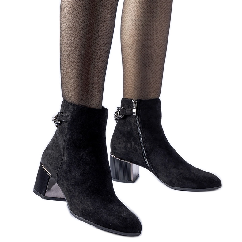 Botines negros con cadena de ante ecológico Fenughedu Botines negros con cadena de ante ecológico Fenughedu
