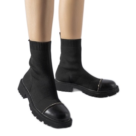 Botines estilo calcetín negros con pedrería de Vail