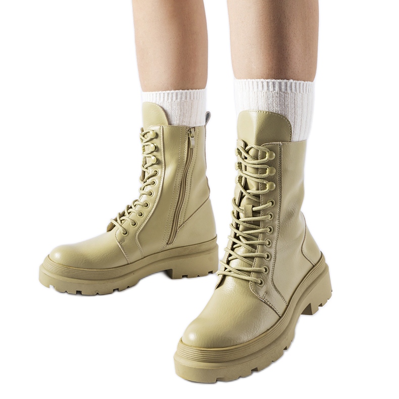 Botas planas verdes con protector Zacharie Botas planas verdes con protector Zacharie