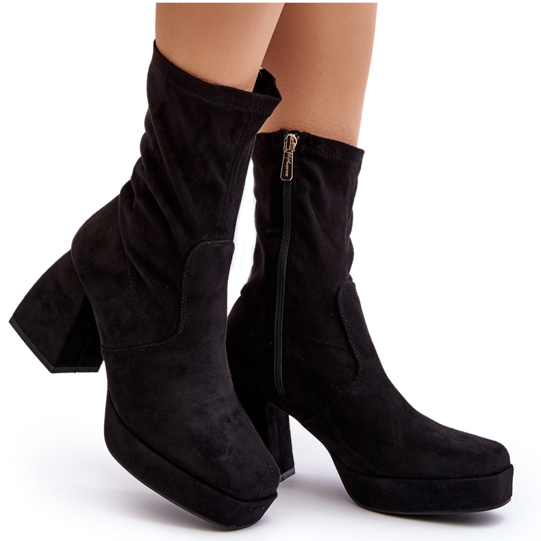 Botines negros de mujer Adelles con tacones enormes y plataforma