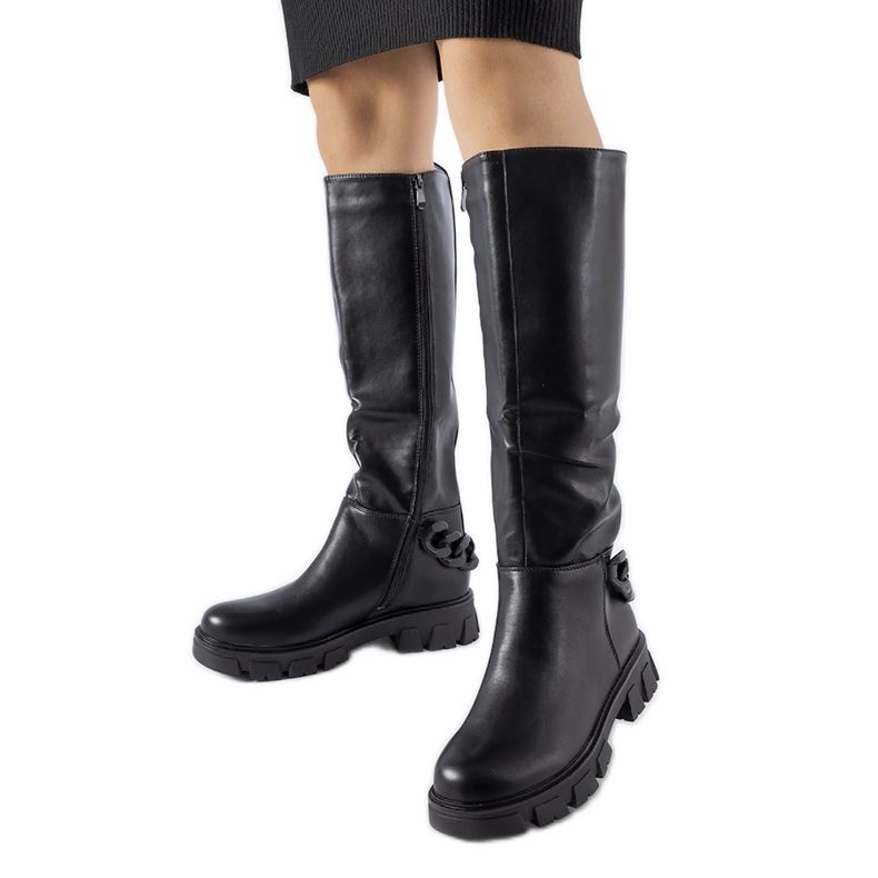 Botas planas negras con cadena Armand negro Botas planas negras con cadena Armand negro