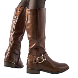 Botas aislantes marrones decoradas con hebilla Ortega marrón